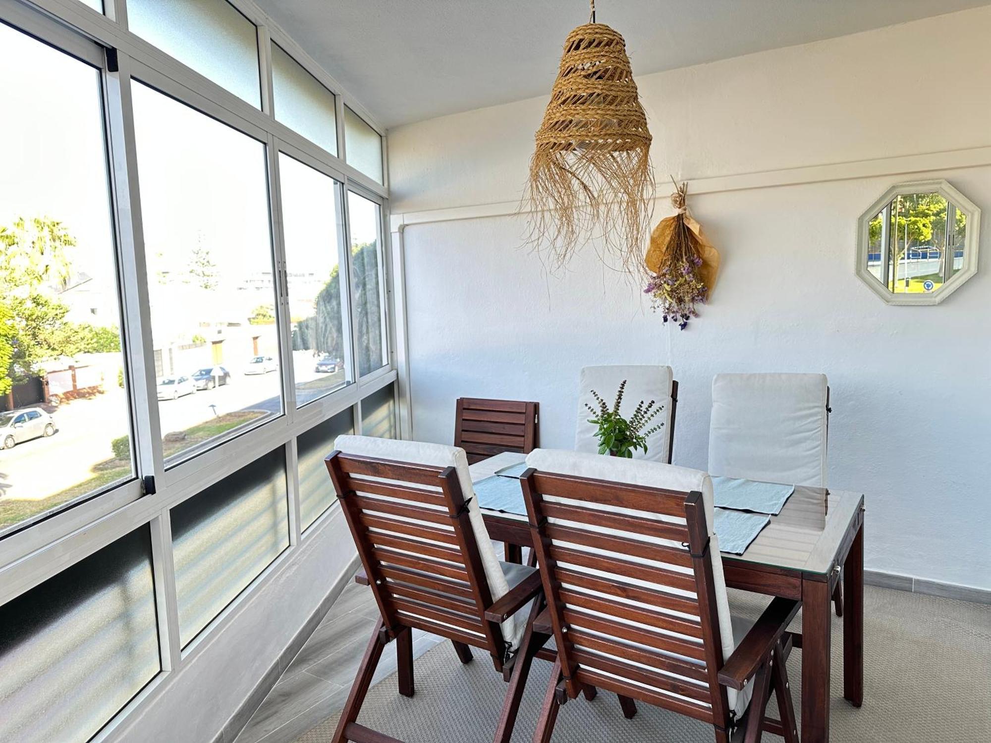 Charming & Cosy Beach Apartment Торемолинос Екстериор снимка